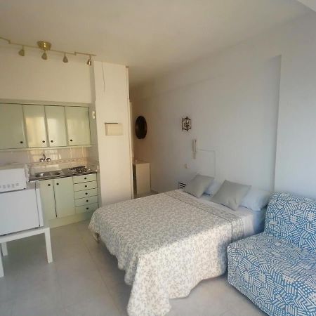 Lovely Apartment In Front Of The Beach. Fuengirola Eksteriør billede