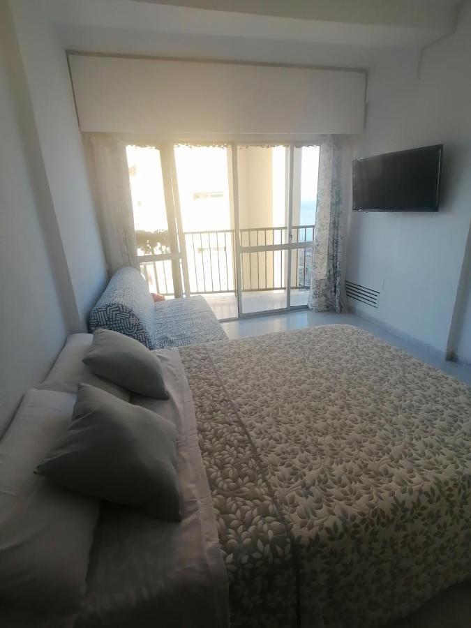 Lovely Apartment In Front Of The Beach. Fuengirola Eksteriør billede