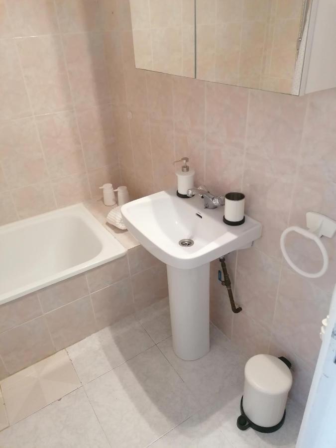 Lovely Apartment In Front Of The Beach. Fuengirola Eksteriør billede